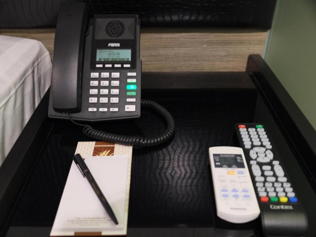 M1 North Point Hotel Хонконг Екстериор снимка