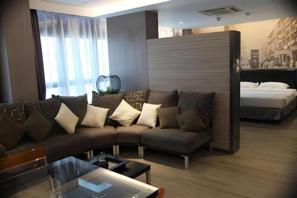 M1 North Point Hotel Хонконг Екстериор снимка