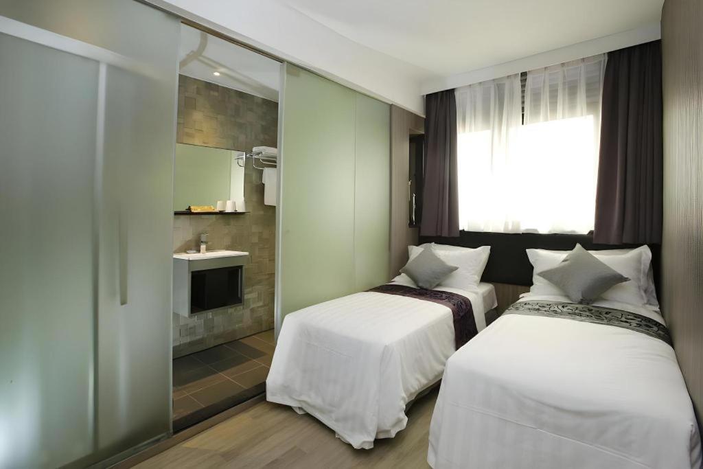 M1 North Point Hotel Хонконг Екстериор снимка