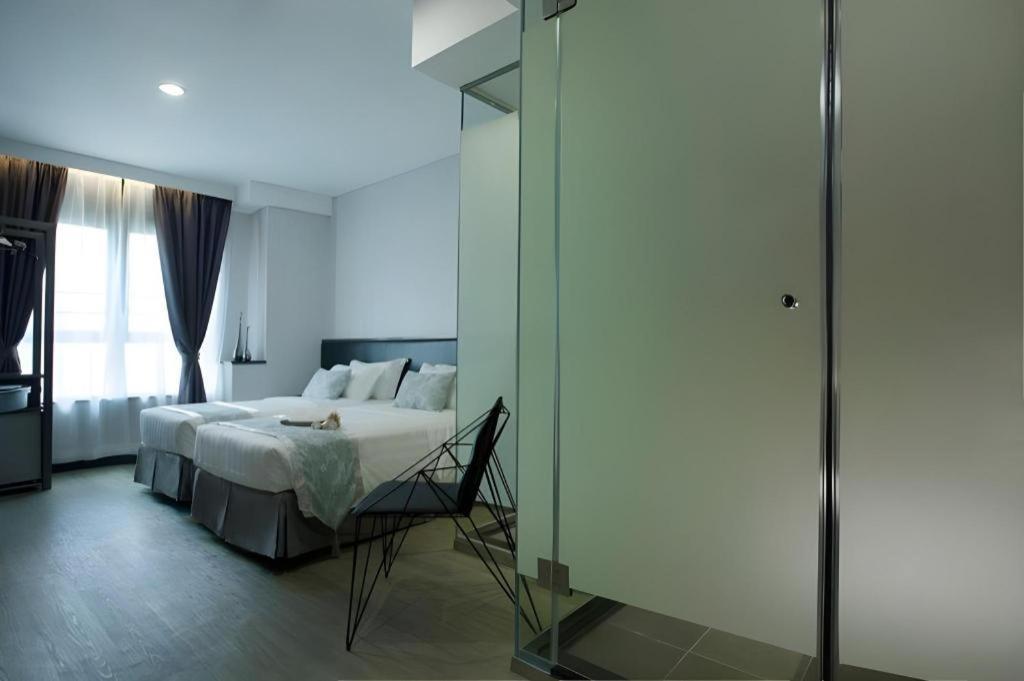 M1 North Point Hotel Хонконг Екстериор снимка